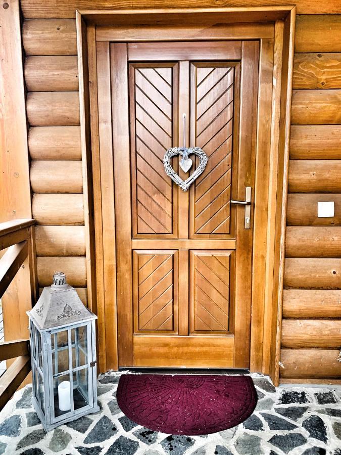 Villa Drevenicka Anicka - Liptovska Mara à Liptovský Trnovec Extérieur photo